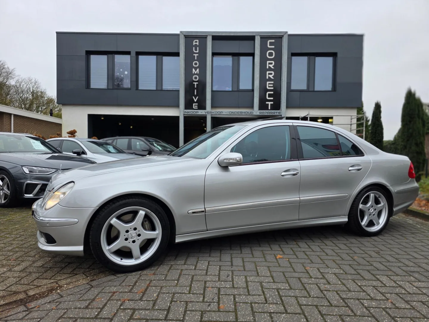 Mercedes-Benz E-Klasse (2003) — foto 1