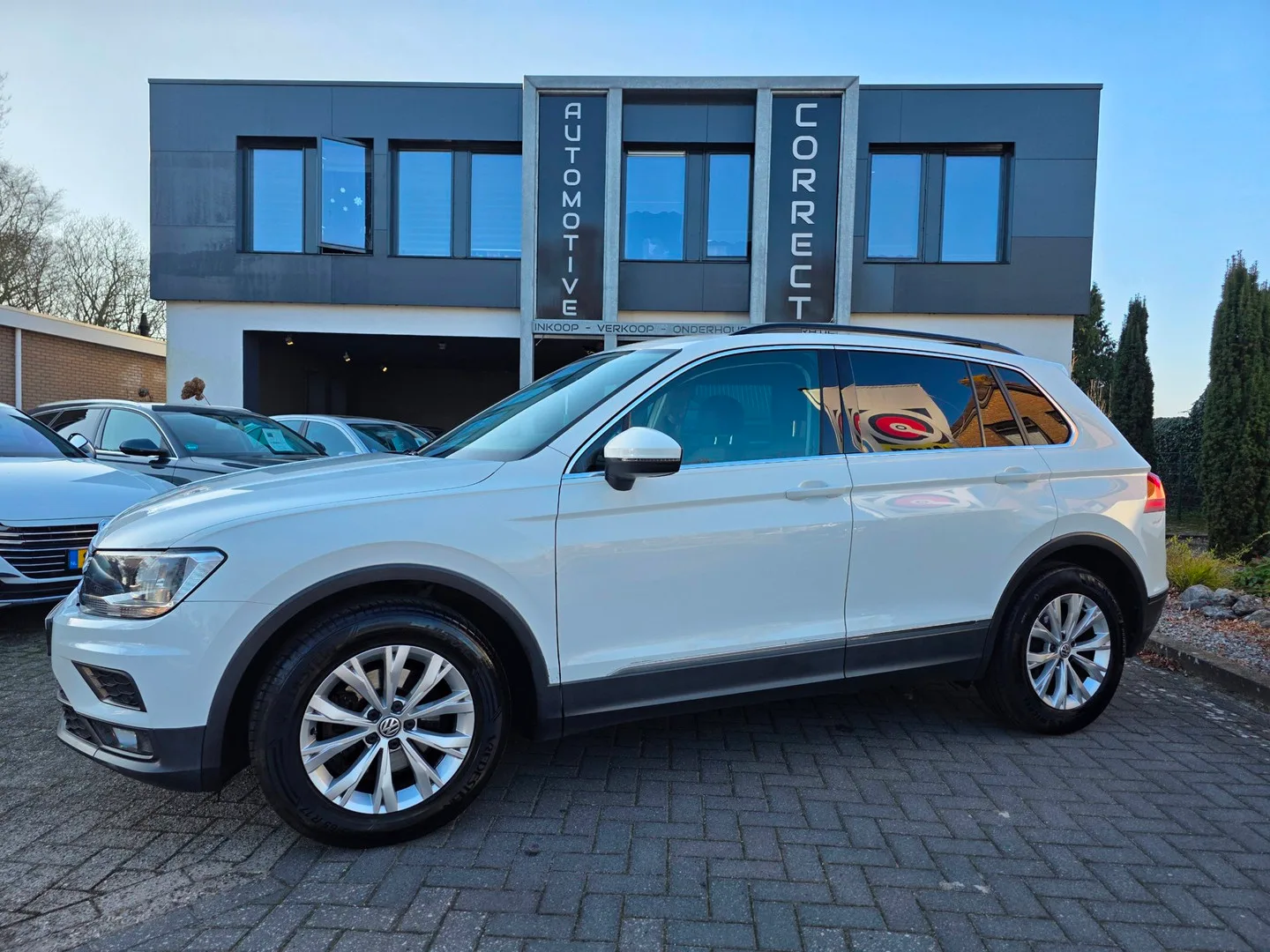 Volkswagen Tiguan (2018) — foto 1