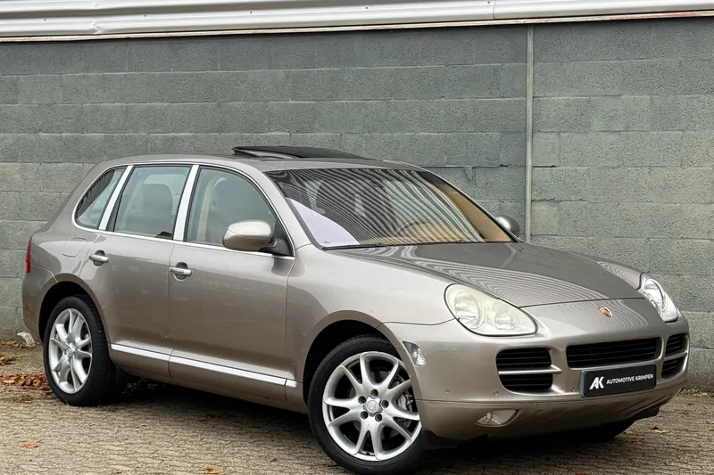 Porsche Cayenne (2004)