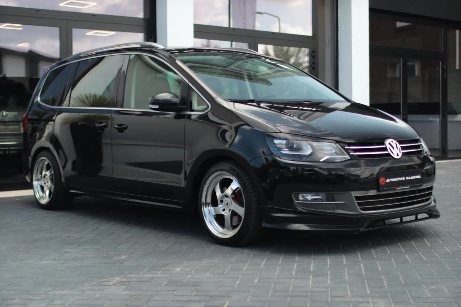 Volkswagen Sharan (2012) — foto 1