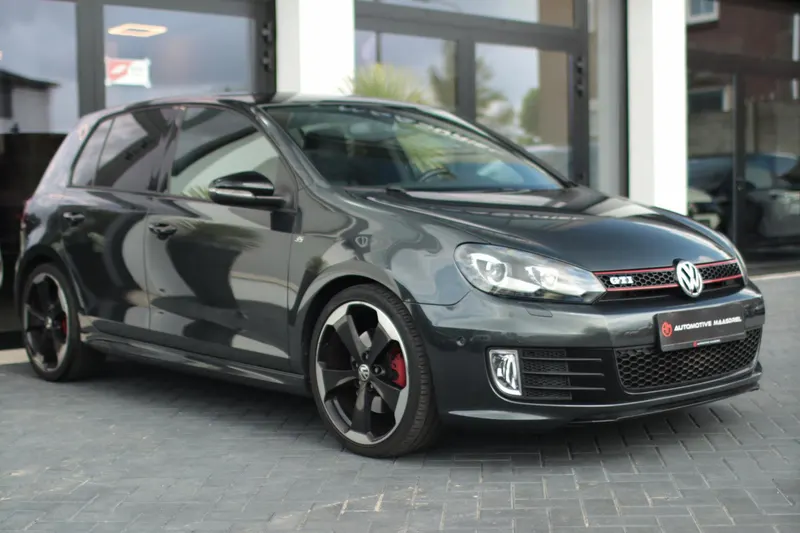Volkswagen Golf (2012)