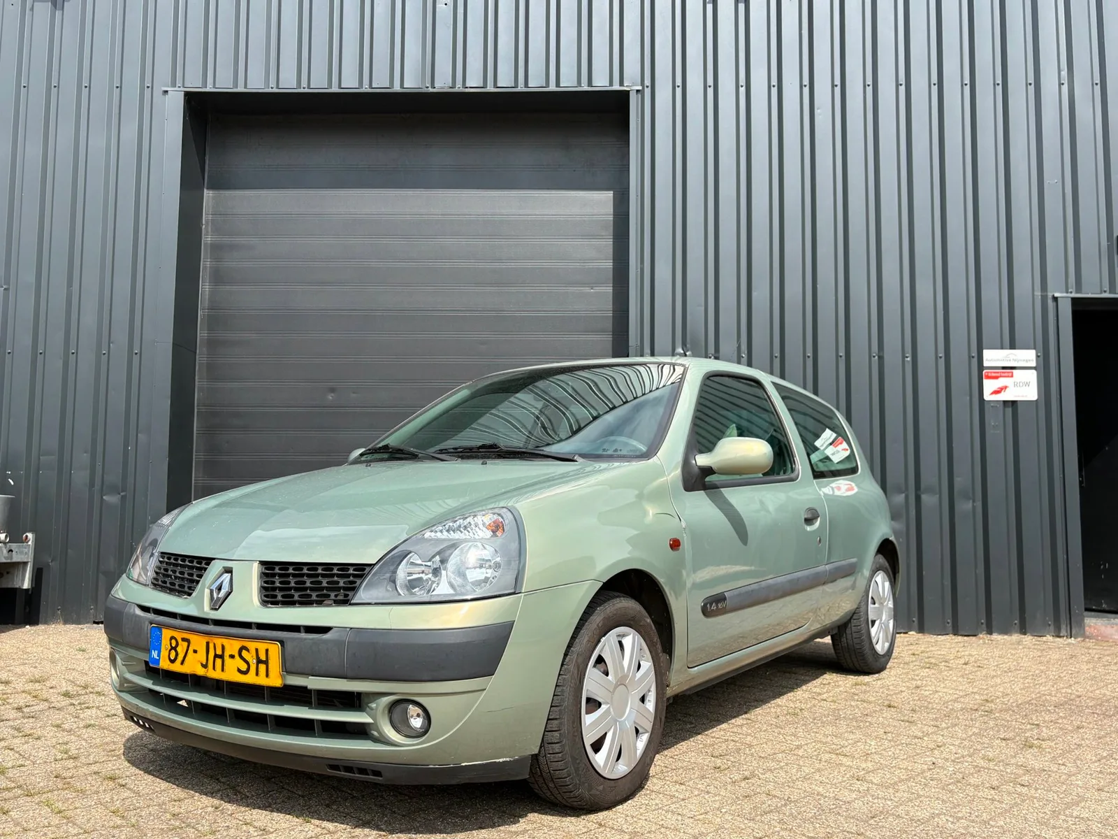 Renault Clio (2002) — foto 1