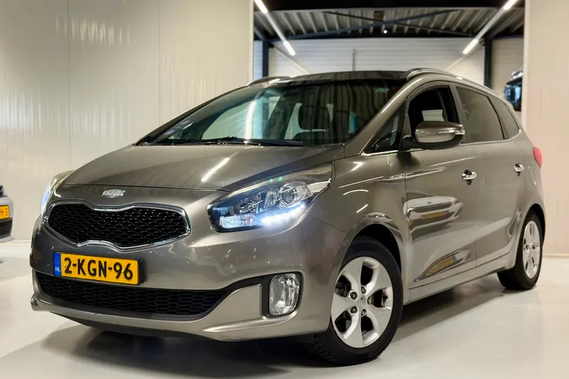 Kia Carens (2013)