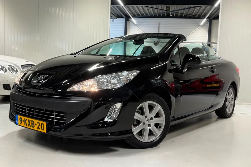 Peugeot 308 (2011)