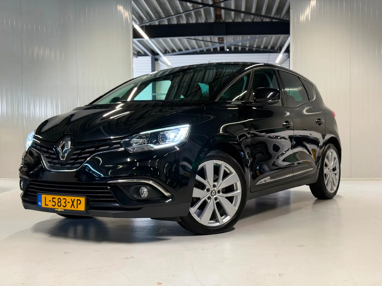 Renault Scénic (2019) — foto 1