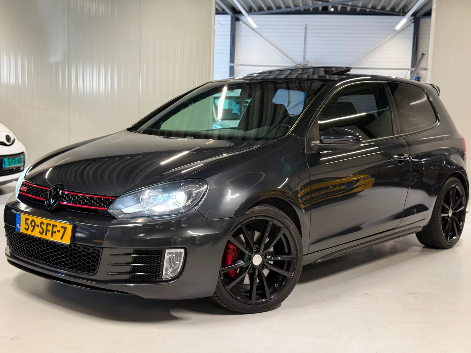 Volkswagen Golf (2010) — foto 1