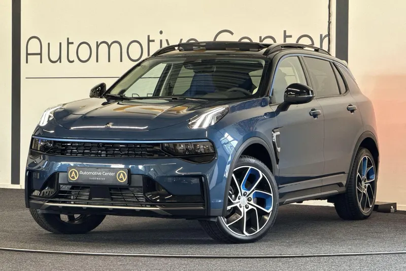 Lynk & Co 01 (2022)