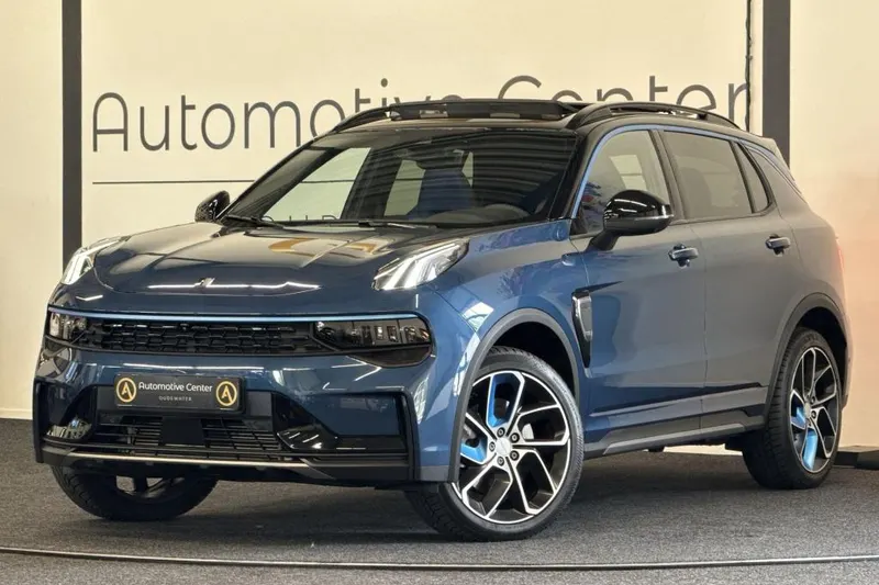 Lynk & Co 01 (2023)