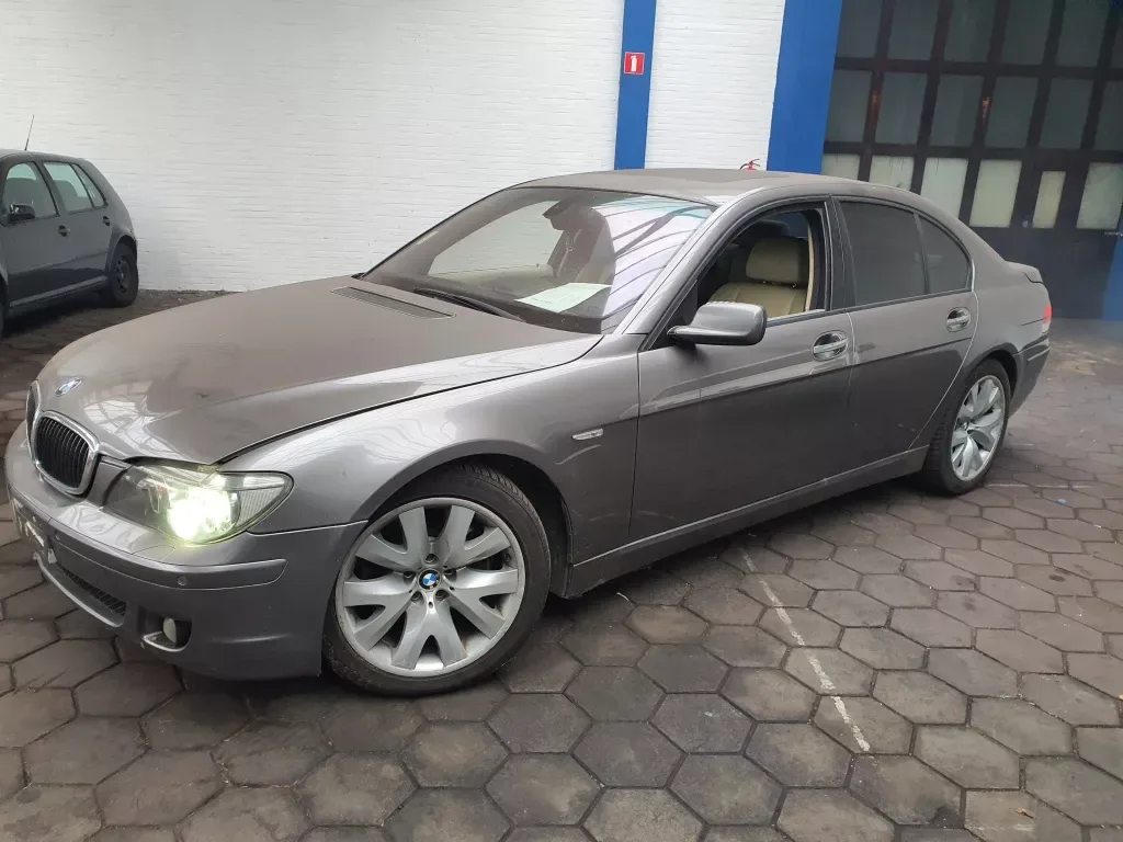 BMW 7-Serie (2008) — foto 1