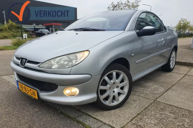 Peugeot 206 (2003)