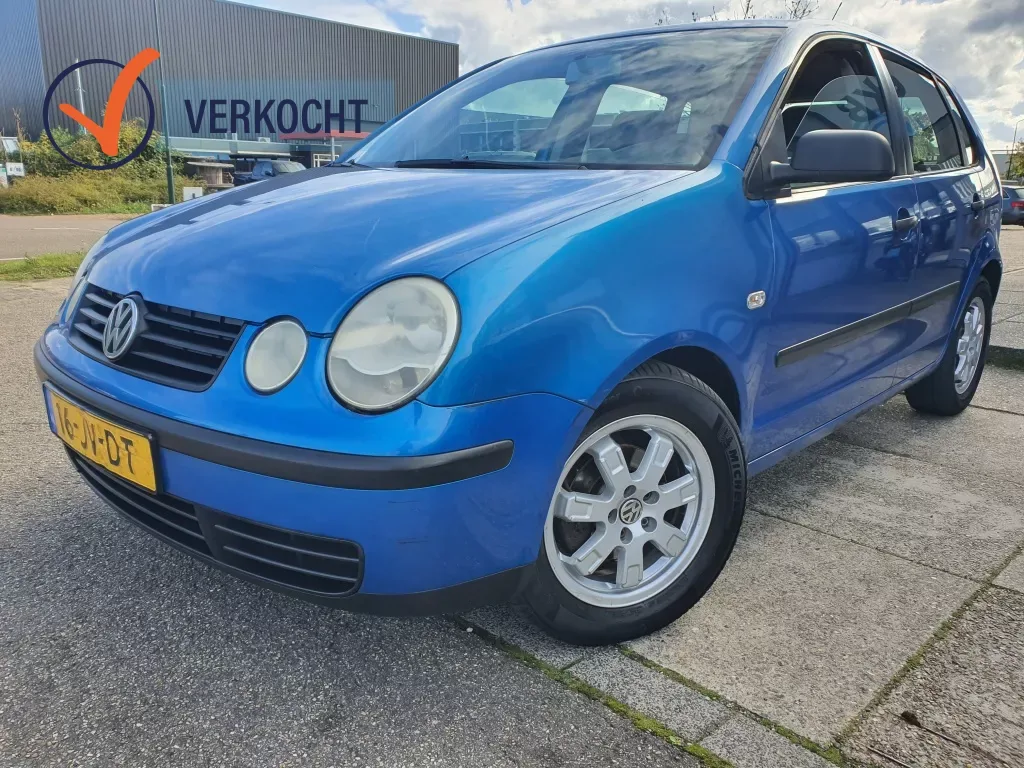 Volkswagen Polo (2002) — foto 1