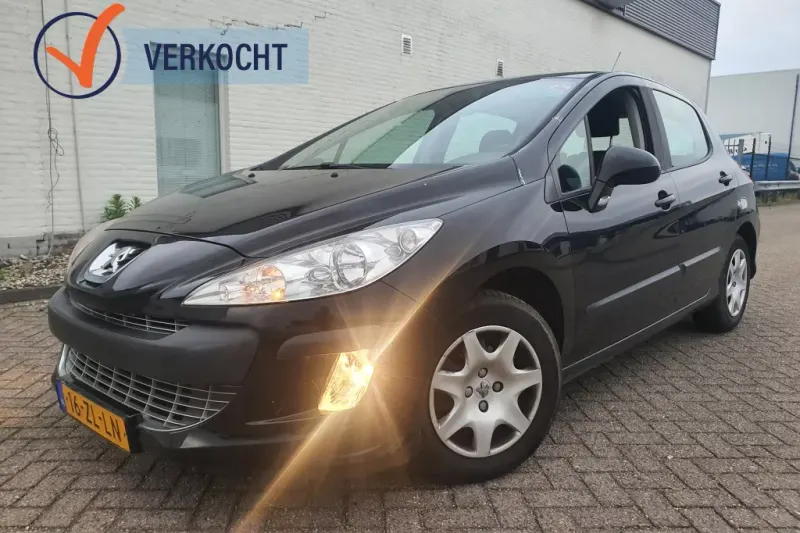 Peugeot 308 (2008)