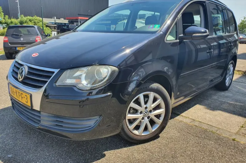 Volkswagen Touran (2010)