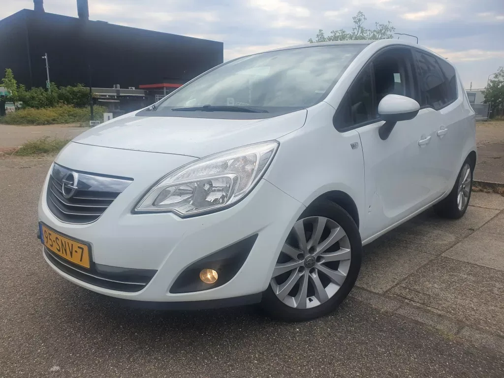 Opel Meriva (2011) — foto 1