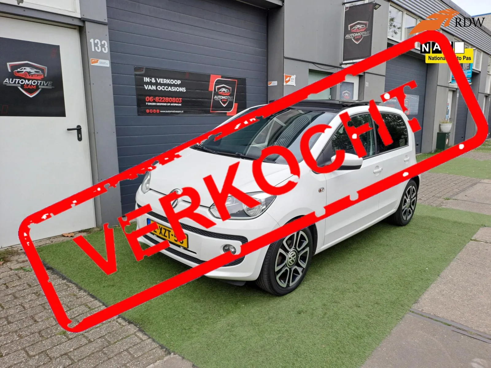 Volkswagen Up! (2014) — foto 1