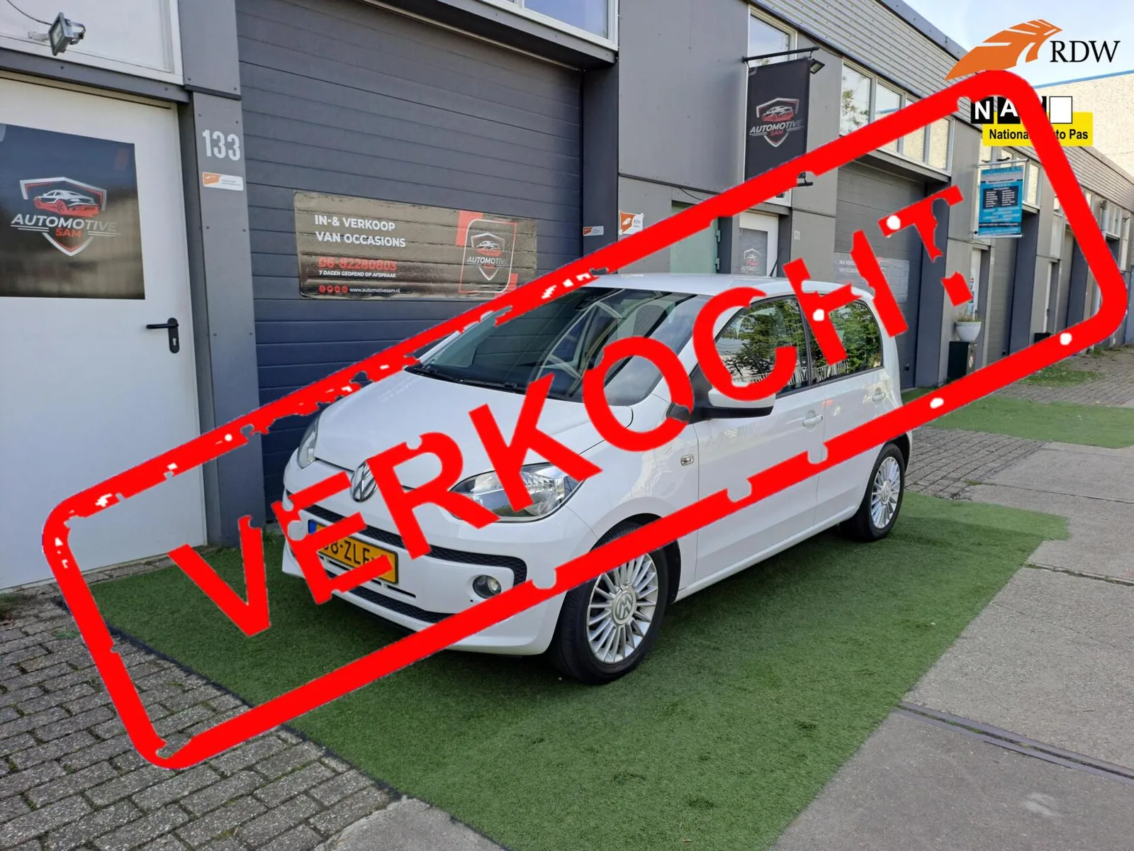 Volkswagen Up! (2012) — foto 1