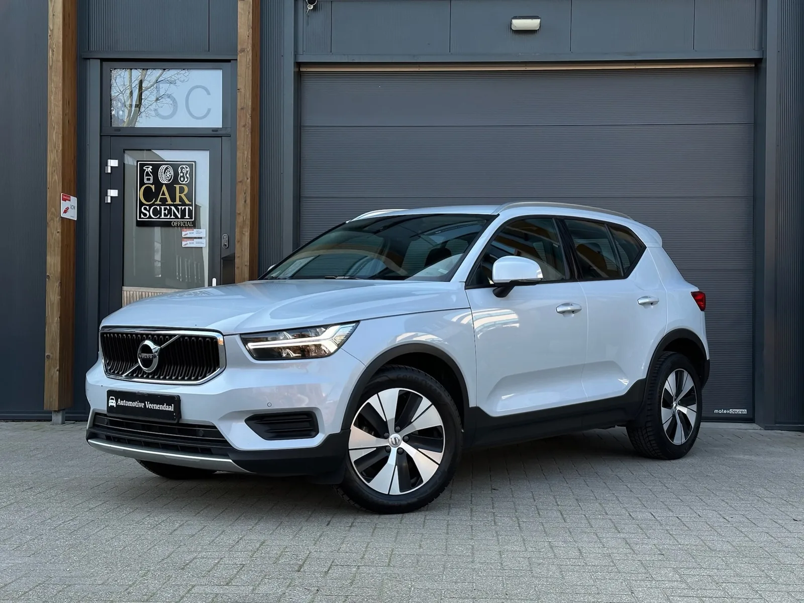 Volvo XC40 (2022) — foto 1