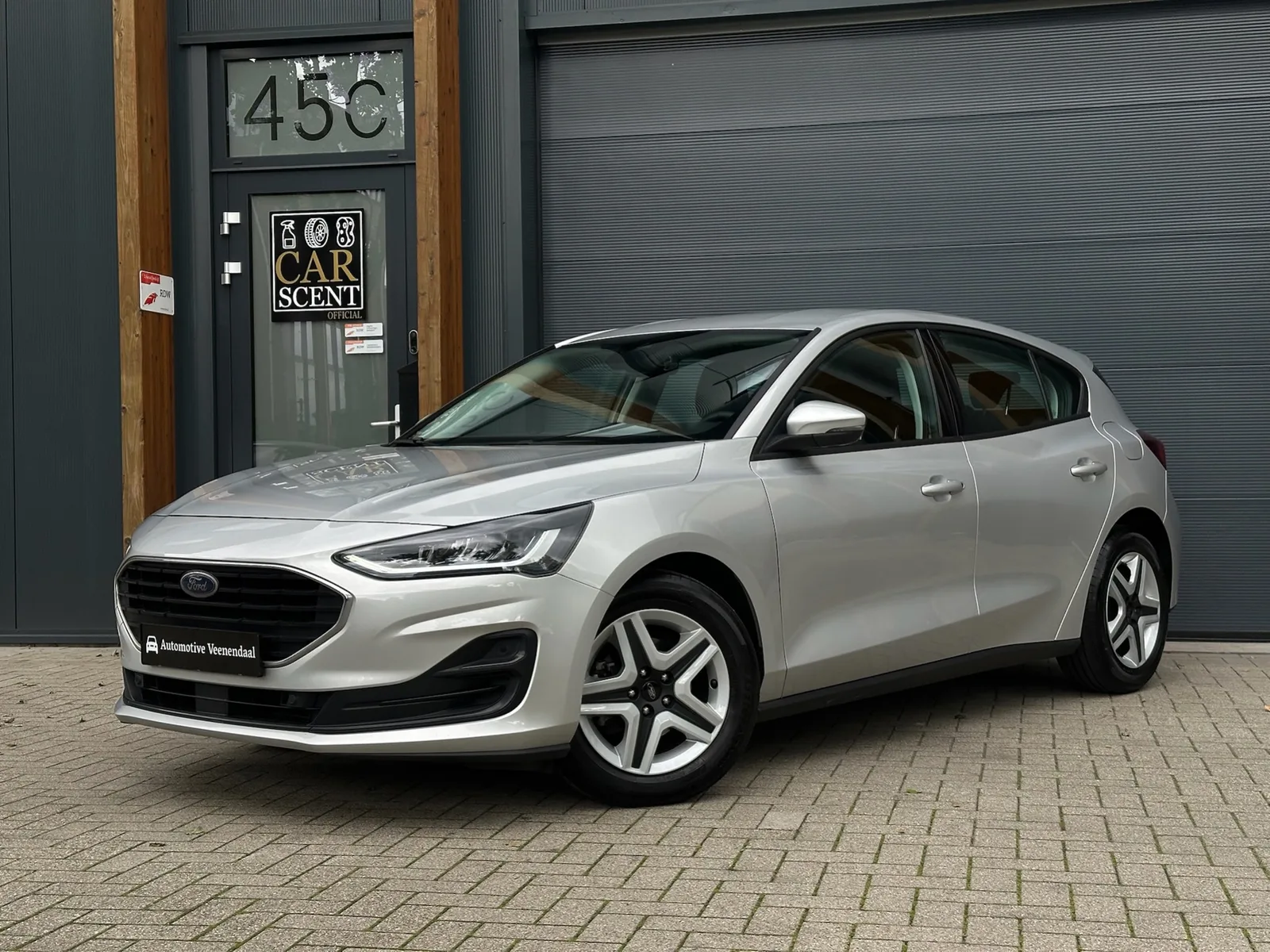 Ford Focus (2022) — foto 1