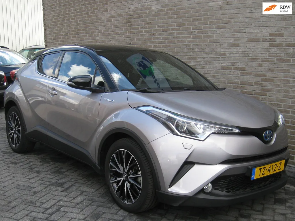 Toyota C-HR (2018) — foto 1