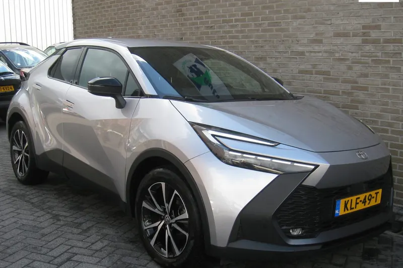 Toyota C-HR (2024)