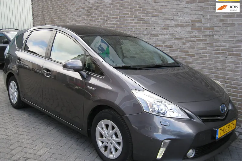 Toyota Prius (2013)