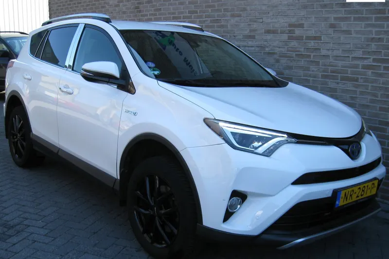 Toyota RAV4 (2016)