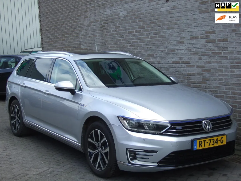 Volkswagen Passat (2016) — foto 1