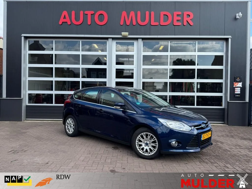 Ford Focus (2012) — foto 1