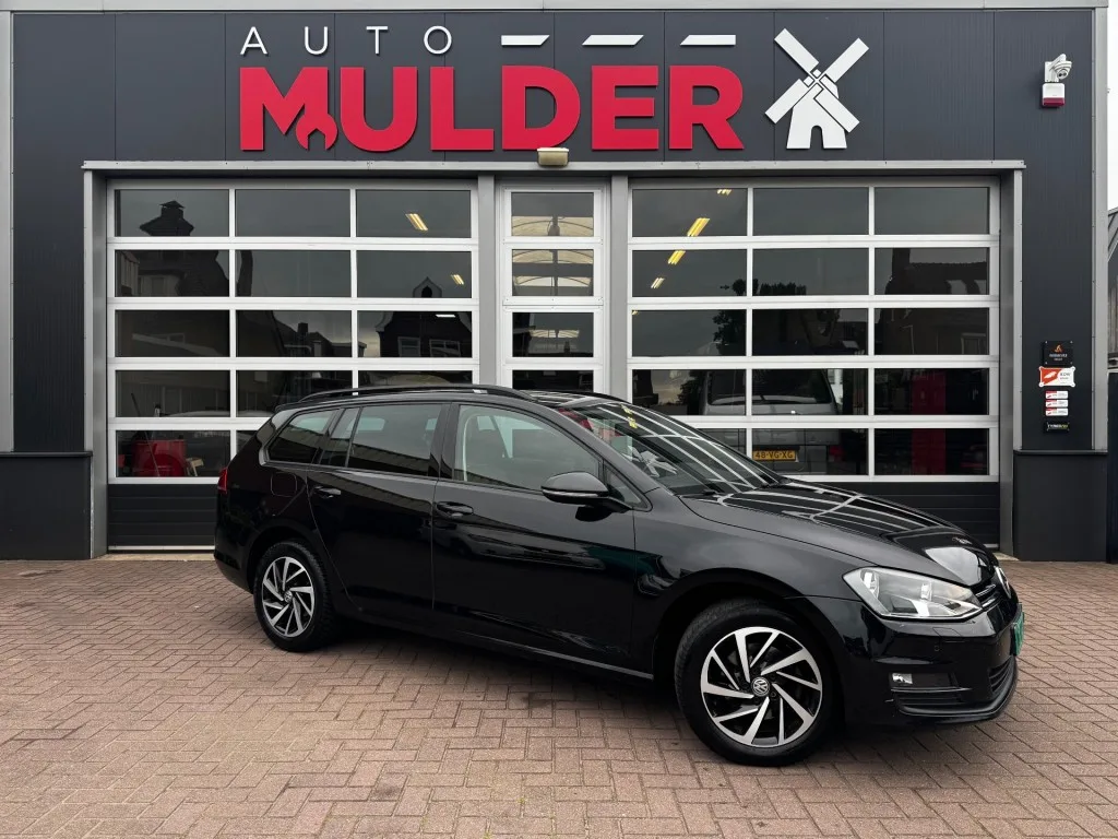 Volkswagen Golf (2015) — foto 1
