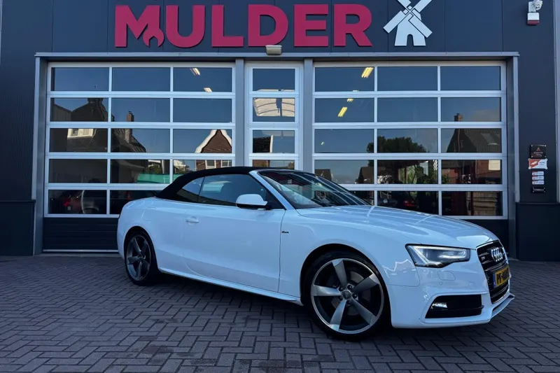 Audi CABRIOLET (2014)