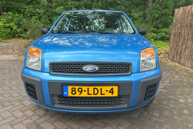 Ford Fusion (2010)