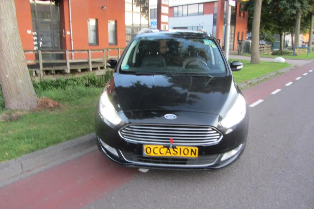 Ford Galaxy (2015) — foto 1