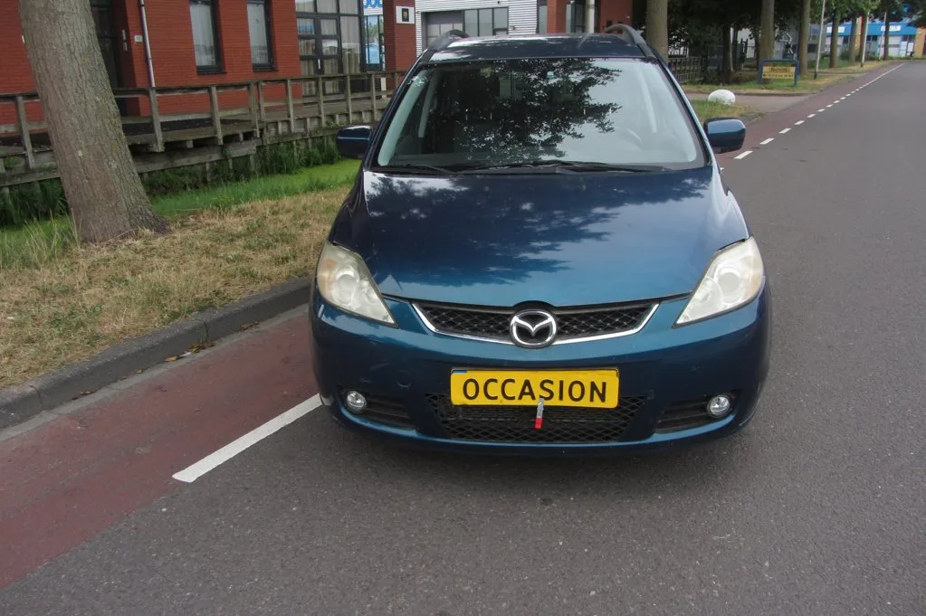 Mazda 5 (2005) — foto 1