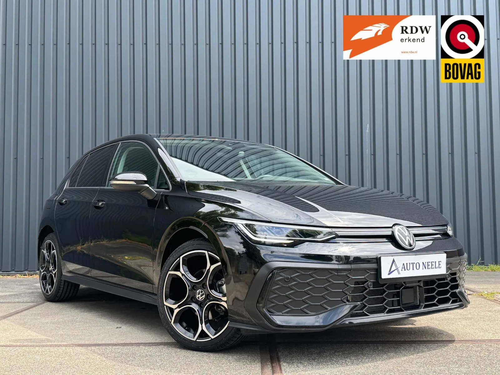 Volkswagen Golf (2025) — foto 1