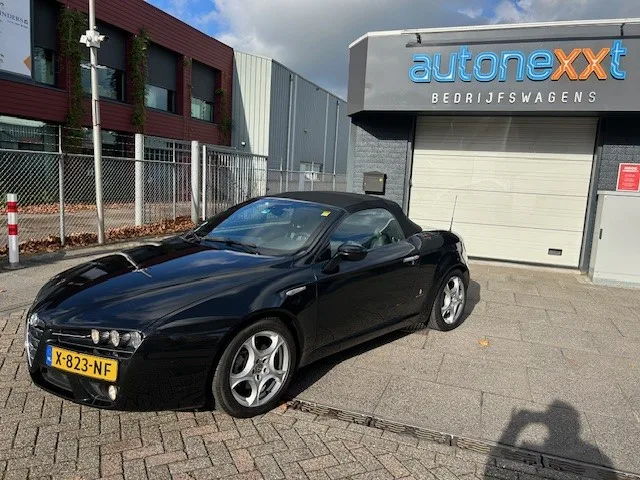Alfa Romeo Spider (2006) — foto 1
