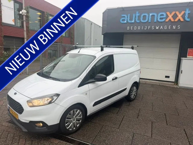 Ford Transit-Courier (2018) — foto 1