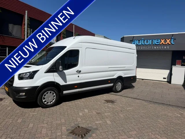 Ford Transit (2023) — foto 1