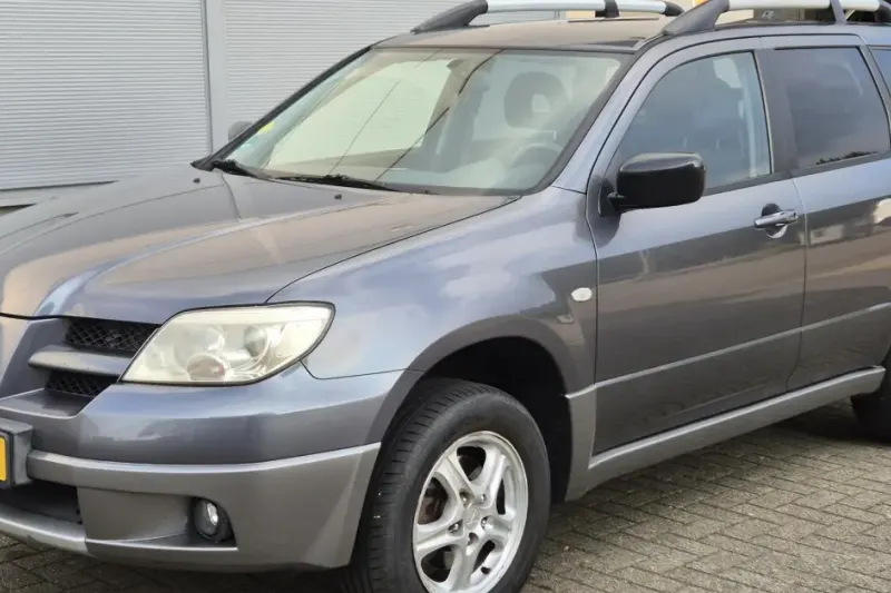 Mitsubishi Outlander (2006)