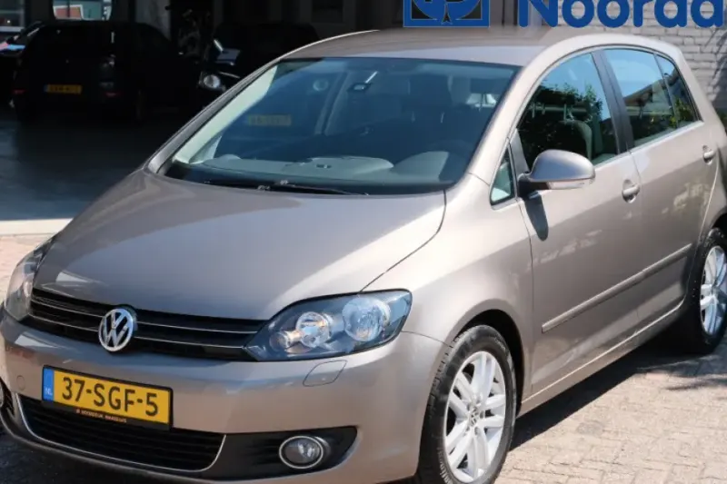 Volkswagen Golf (2011)