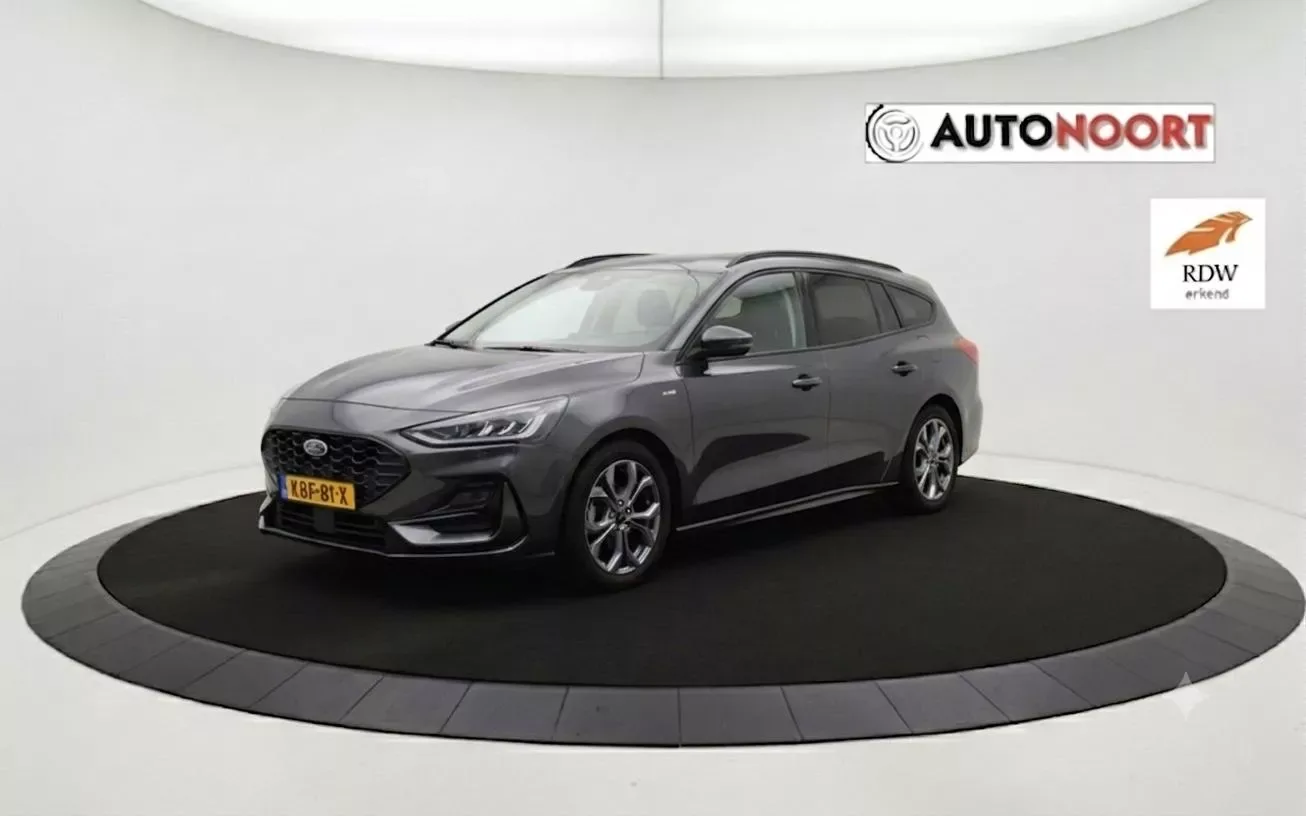 Ford Focus (2023) — foto 1