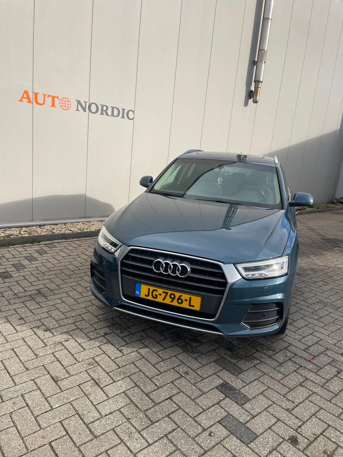 Audi Q3 (2015) — foto 1