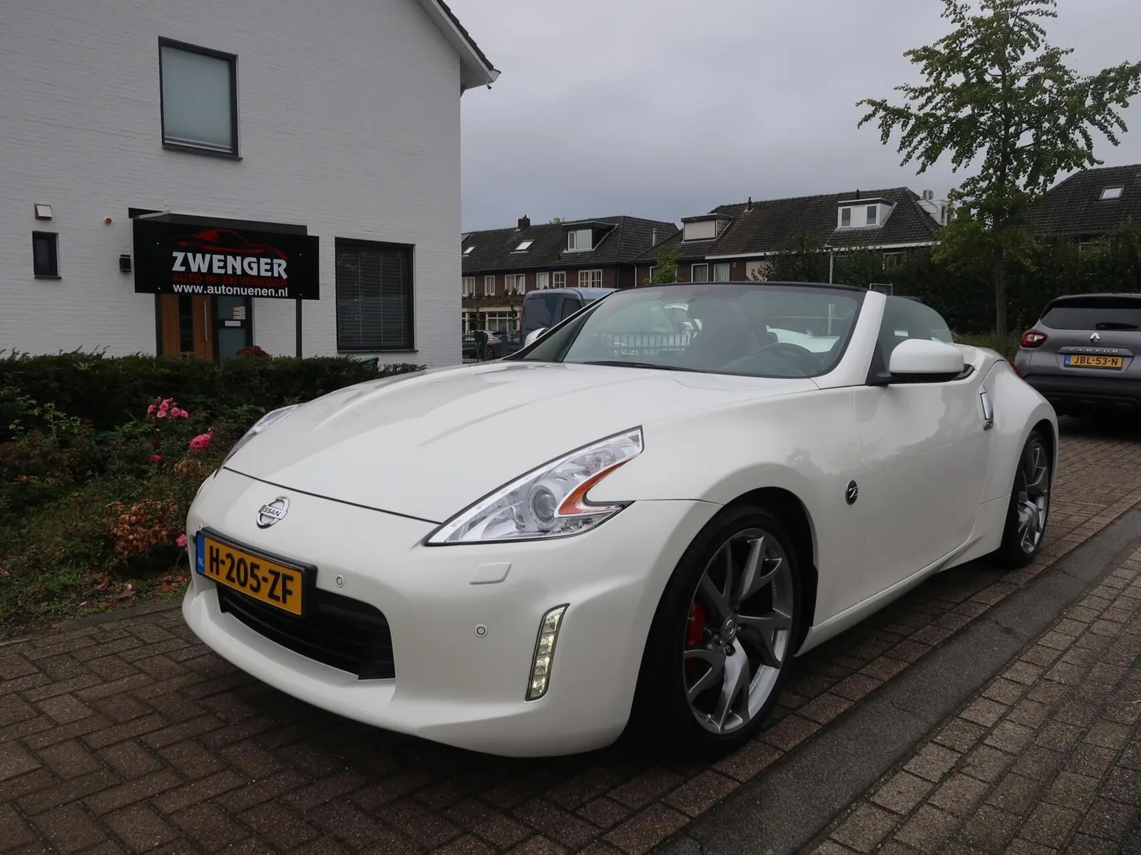 Nissan 370Z (2014) — foto 1