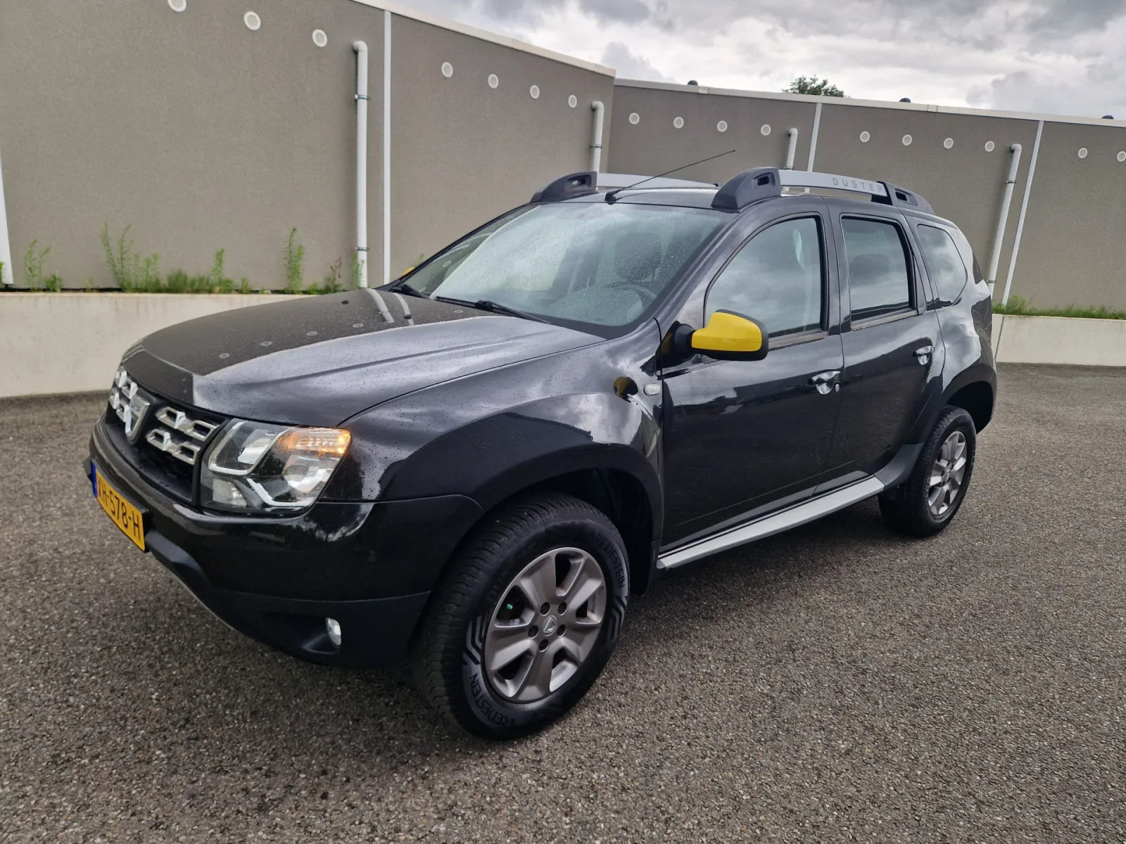 Dacia Duster (2015) — foto 1