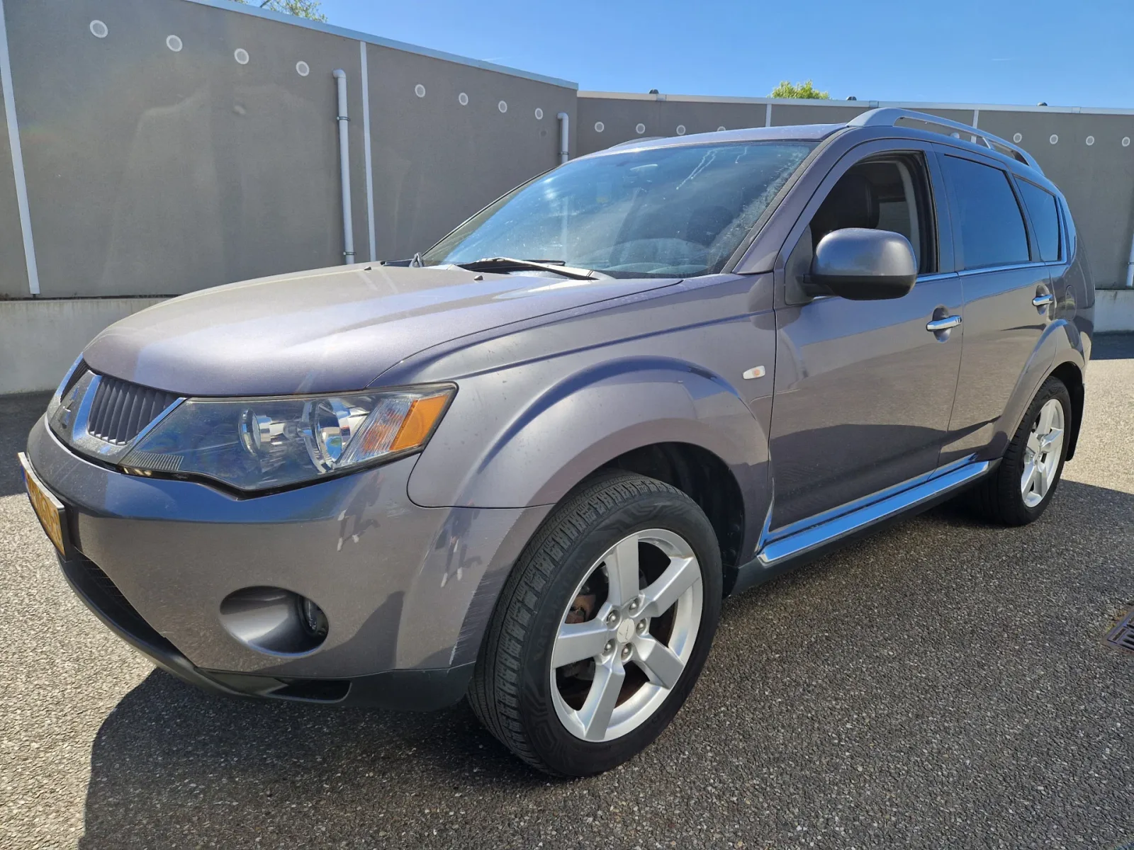 Mitsubishi Outlander (2008) — foto 1