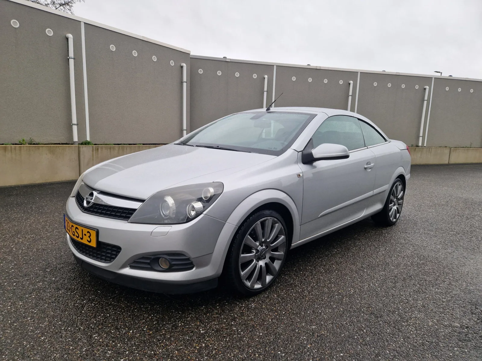 Opel Astra (2008) — foto 1
