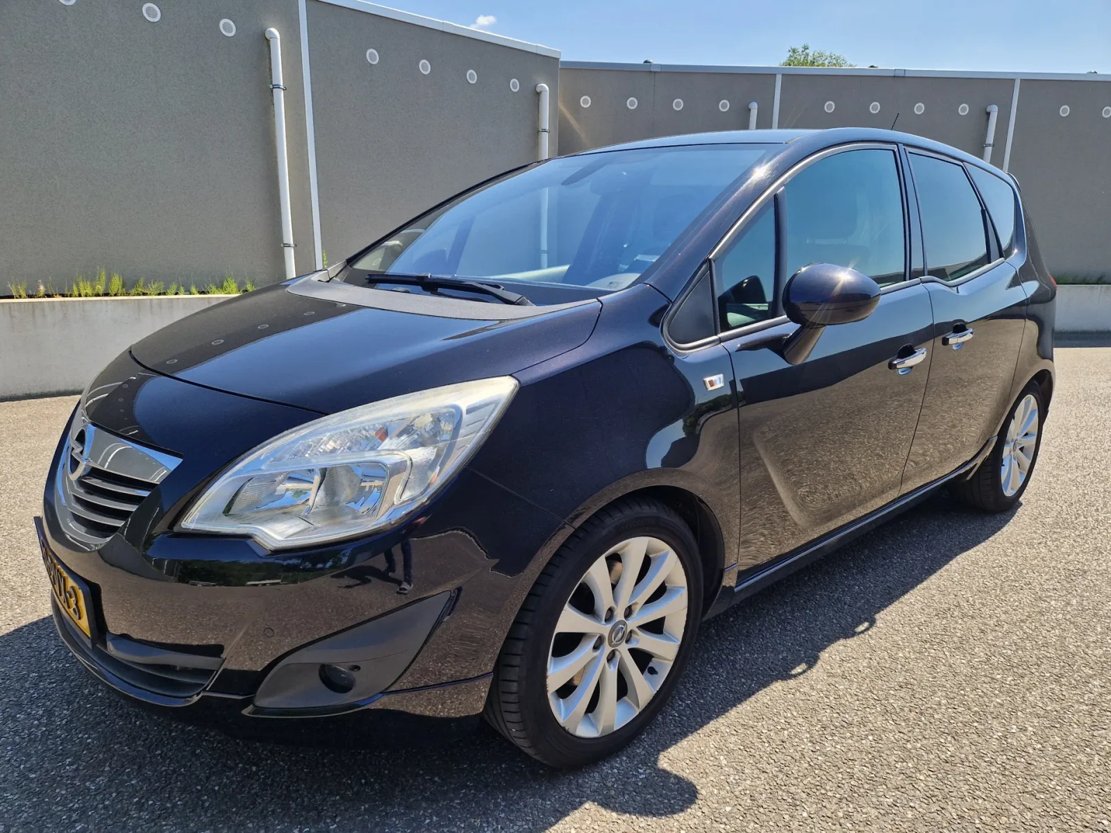 Opel Meriva (2011) — foto 1