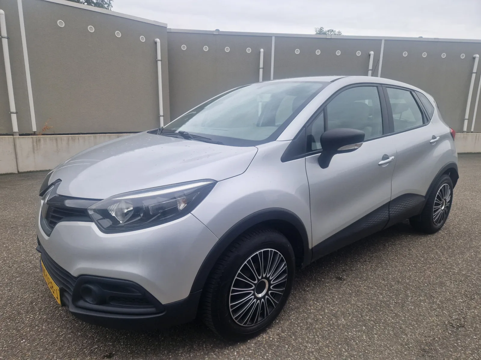 Renault Captur (2014) — foto 1