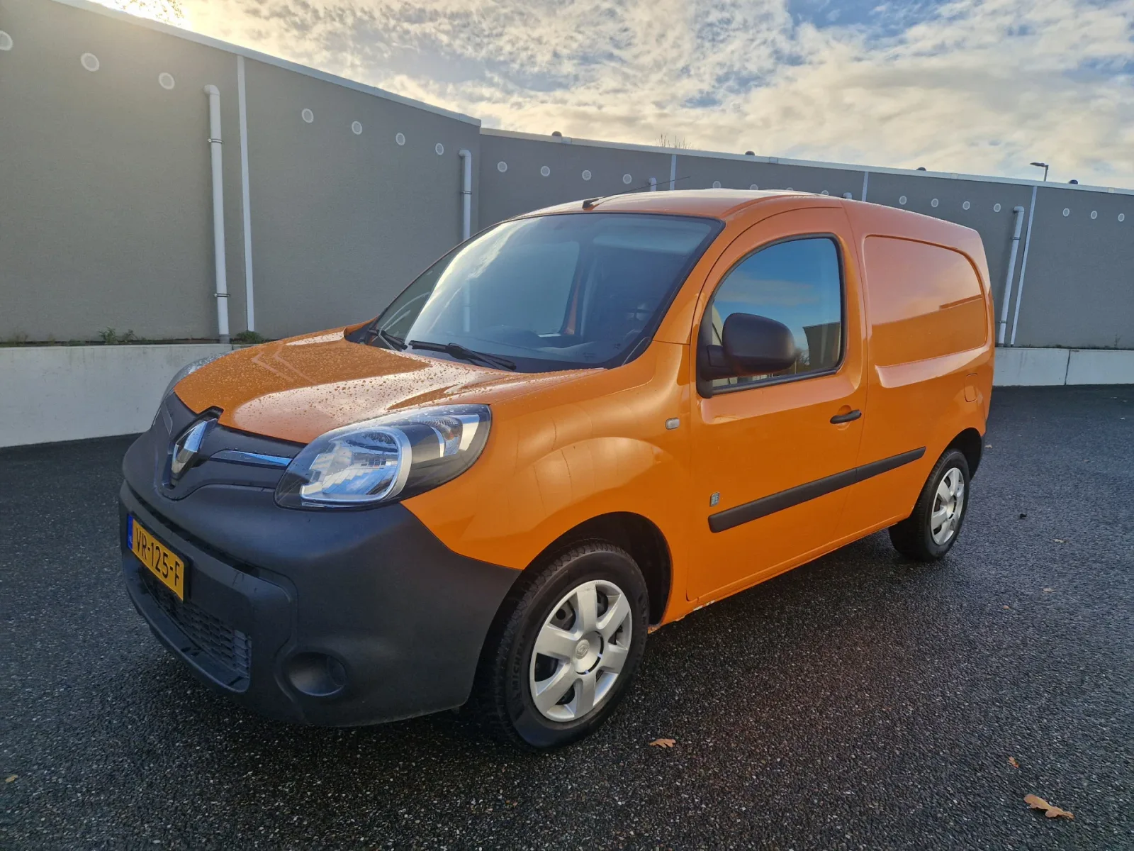 Renault Kangoo (2015) — foto 1