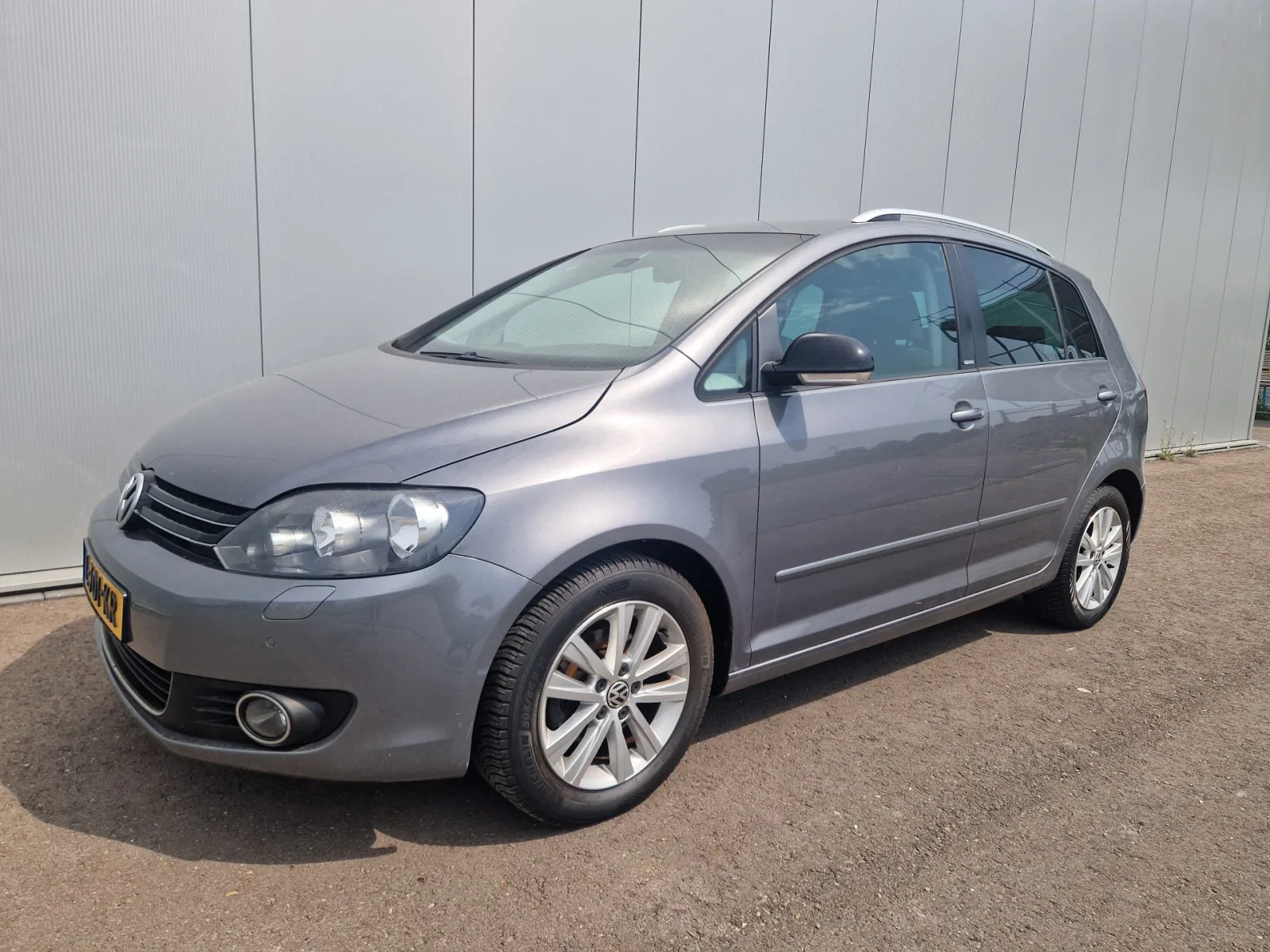 Volkswagen Golf (2011) — foto 1