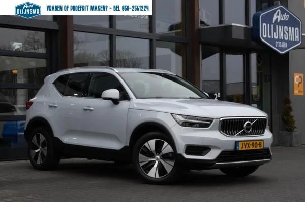 Volvo XC40 (2021) — foto 1
